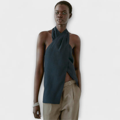 Hannah - Blauer Neckholder Top mit Rückenschlitz