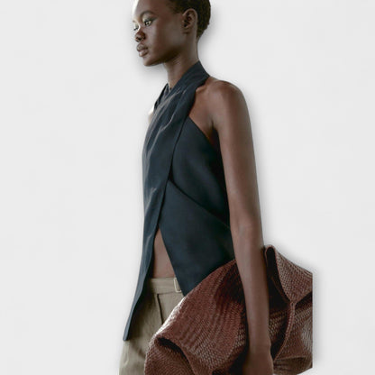 Hannah - Blauer Neckholder Top mit Rückenschlitz