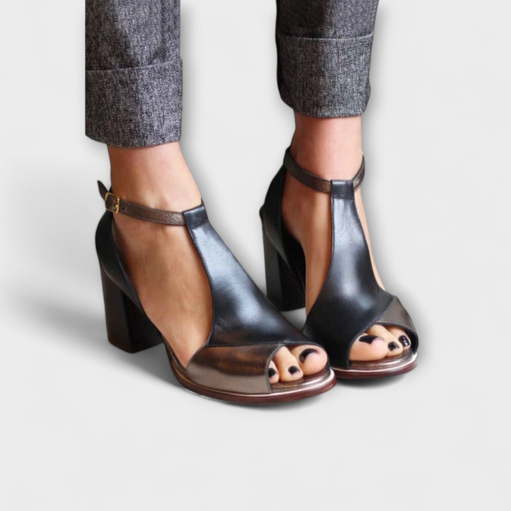 Nadaria – T-Strap-Stil mit Komfort