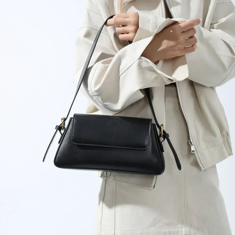 Kleine Umhängetasche - Ruby Beloria